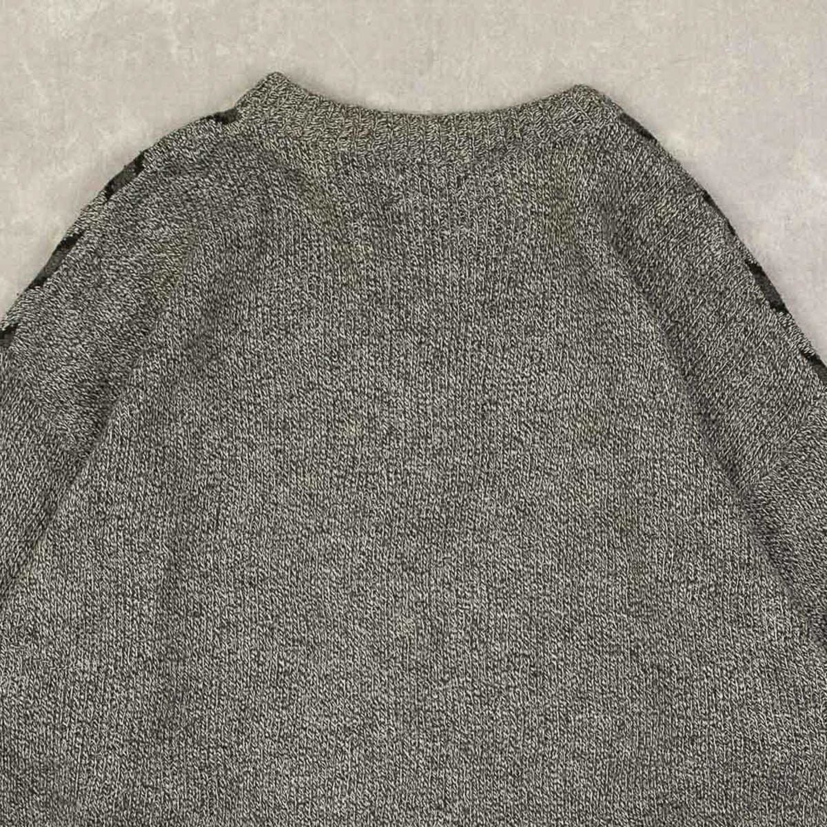 MEN'S VINTAGE 1980S CHEVRON PATTERNED KNITTED JUMPER - LARGE