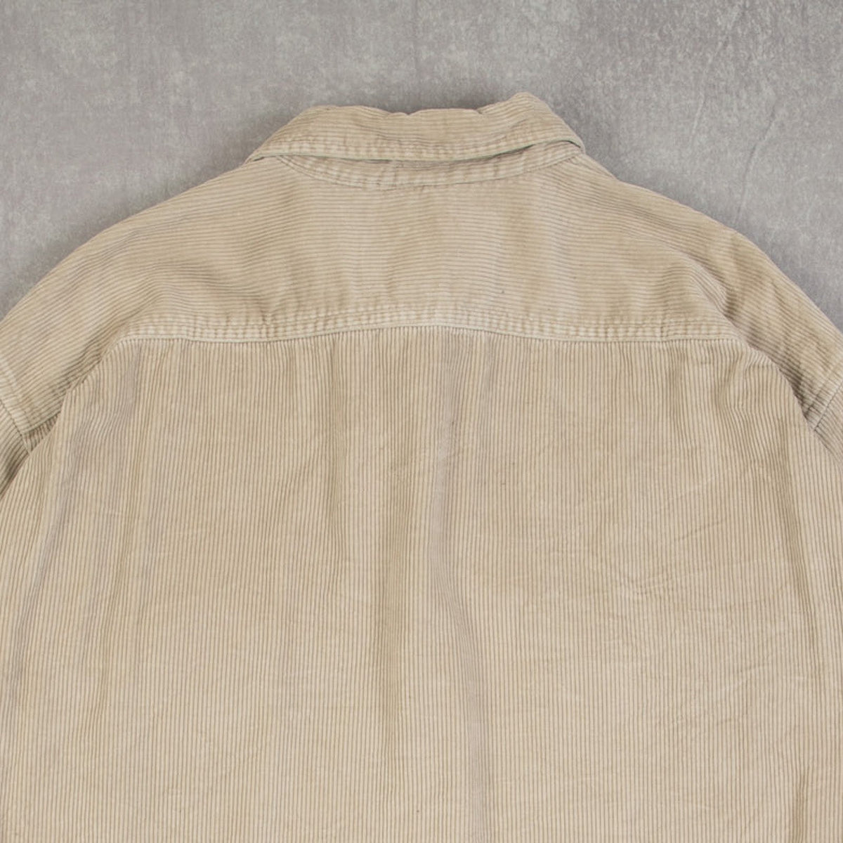 MEN'S VINTAGE 1990S SHIRT - X-SMALL