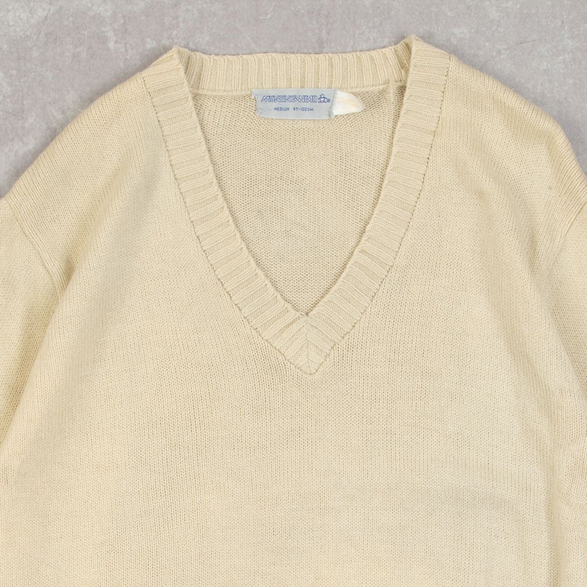WOMEN'S VINTAGE 1980S V-NECK KNITTED JUMPER - MEDIUM