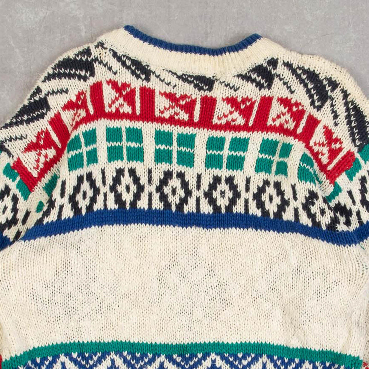 MEN'S VINTAGE 1980S PATTERNED KNITTED JUMPER - SMALL