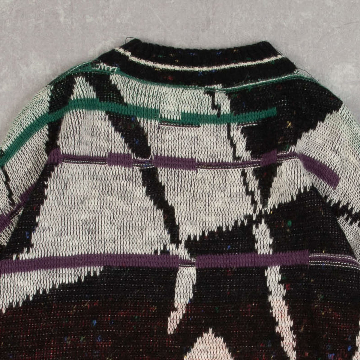 MEN'S VINTAGE 1980S PATTERNED KNITTED JUMPER - LARGE