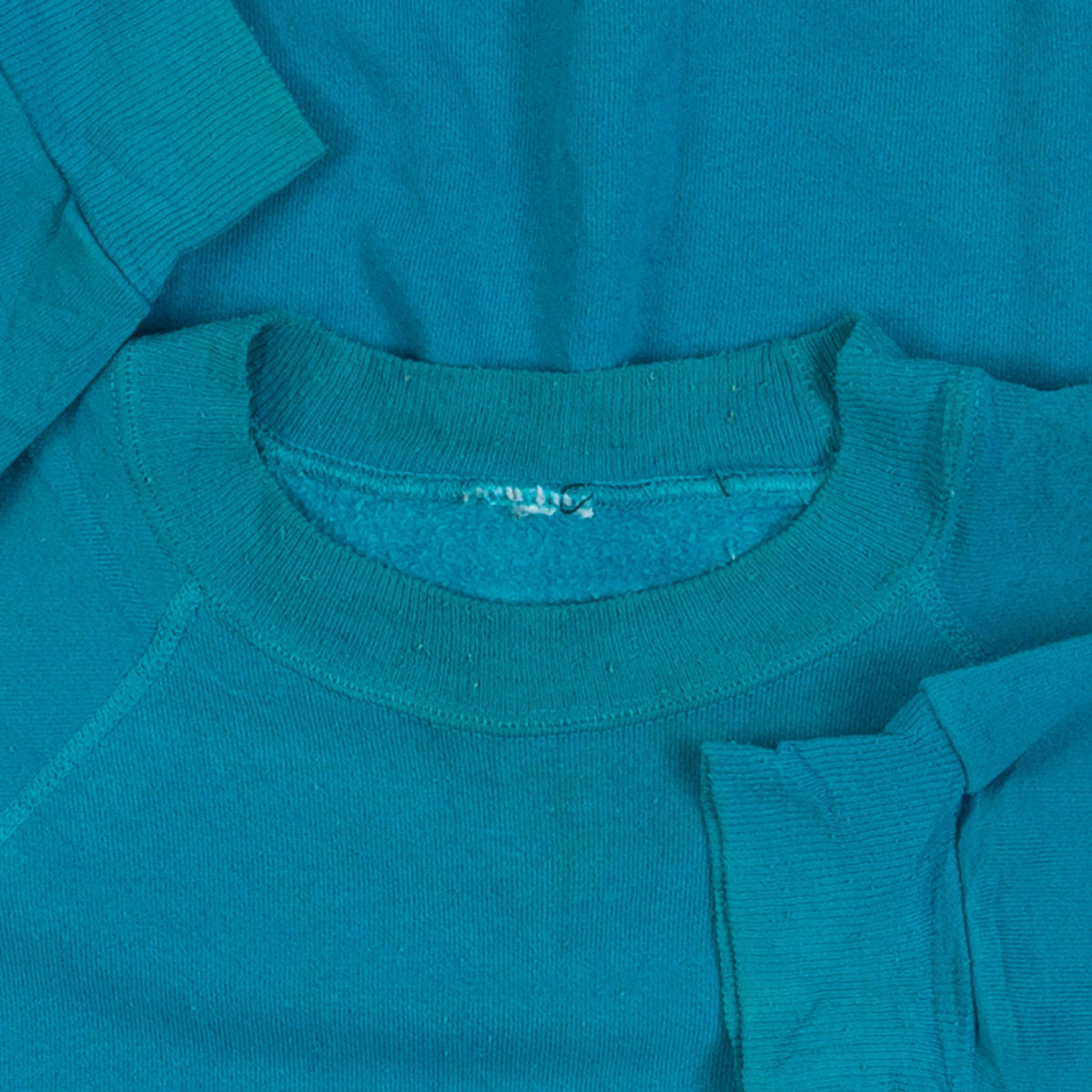 MEN'S VINTAGE 1980S AMISH INDIANA RAGLAN SWEATSHIRT - X-LARGE