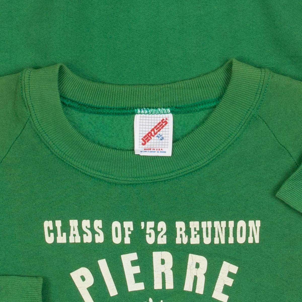 MEN'S VINTAGE 1992 PIERRE HIGH SCHOOL SWEATSHIRT - X-LARGE
