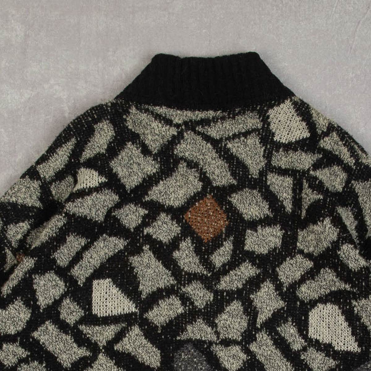 MEN'S VINTAGE 1980S PATTERNED KNITTED CARDIGAN - X-LARGE