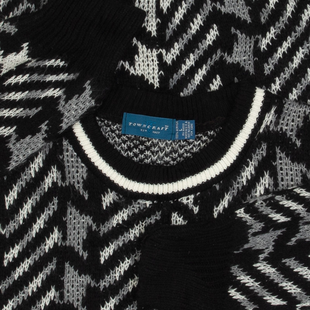 MEN'S VINTAGE 1990S PATTERNED KNITTED JUMPER - LARGE
