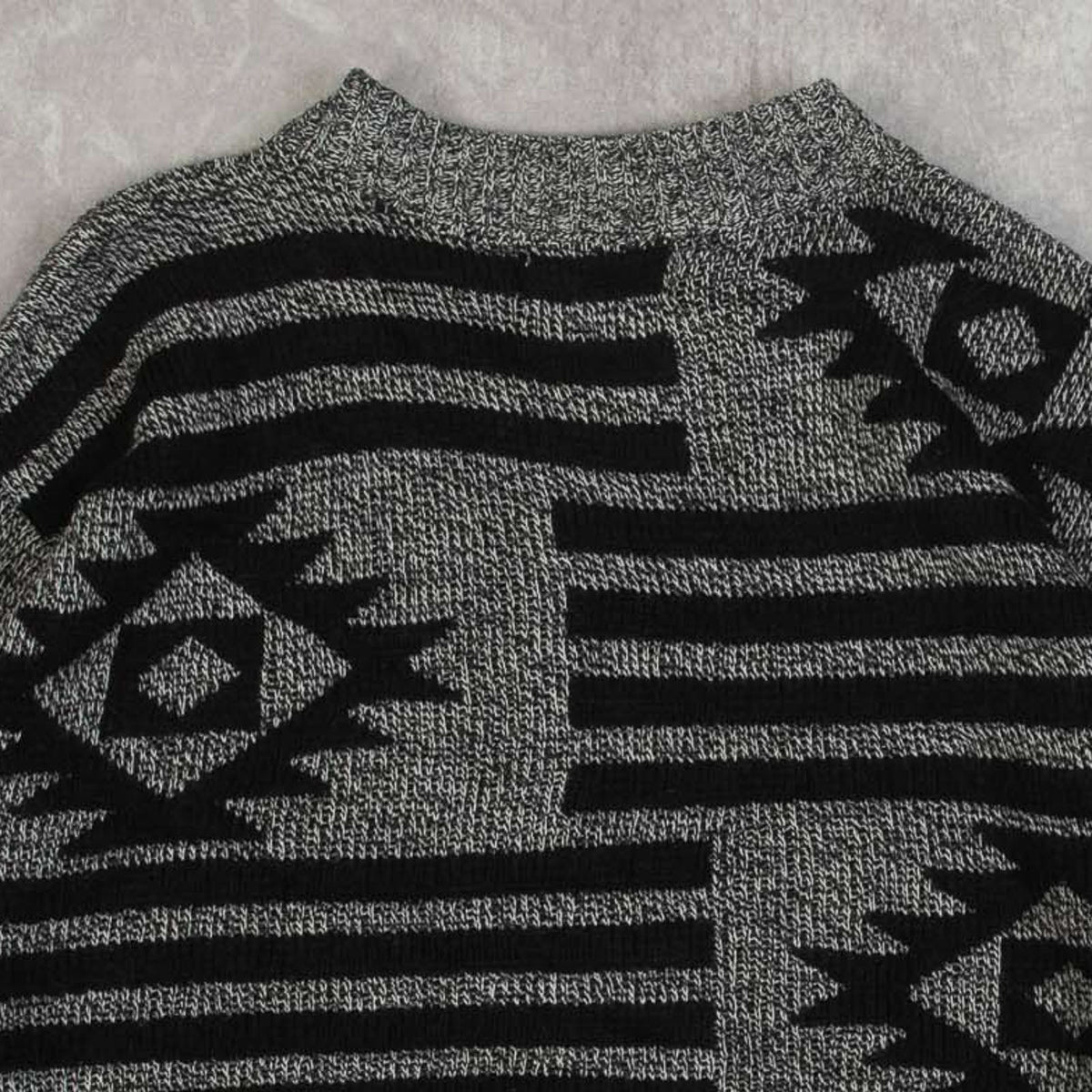 WOMEN'S VINTAGE 1980S STRIPED PATTERNED KNITTED JUMPER - LARGE