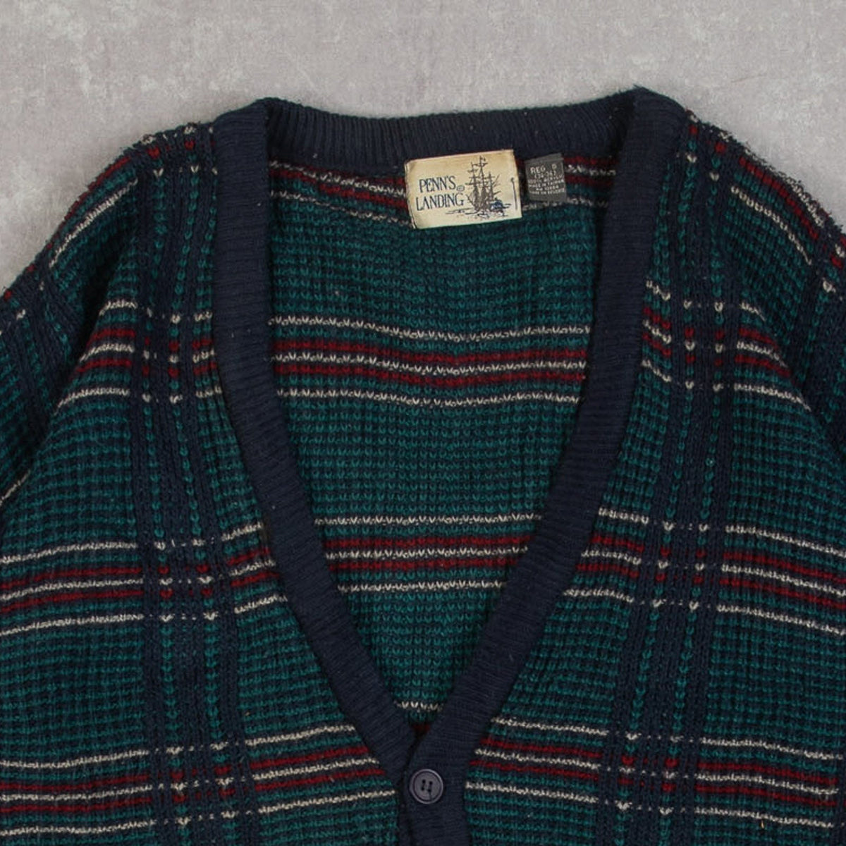 MEN'S VINTAGE 1990S CHECKED KNITTED CARDIGAN - SMALL