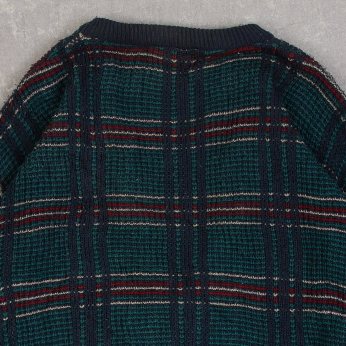 MEN'S VINTAGE 1990S CHECKED KNITTED CARDIGAN - SMALL