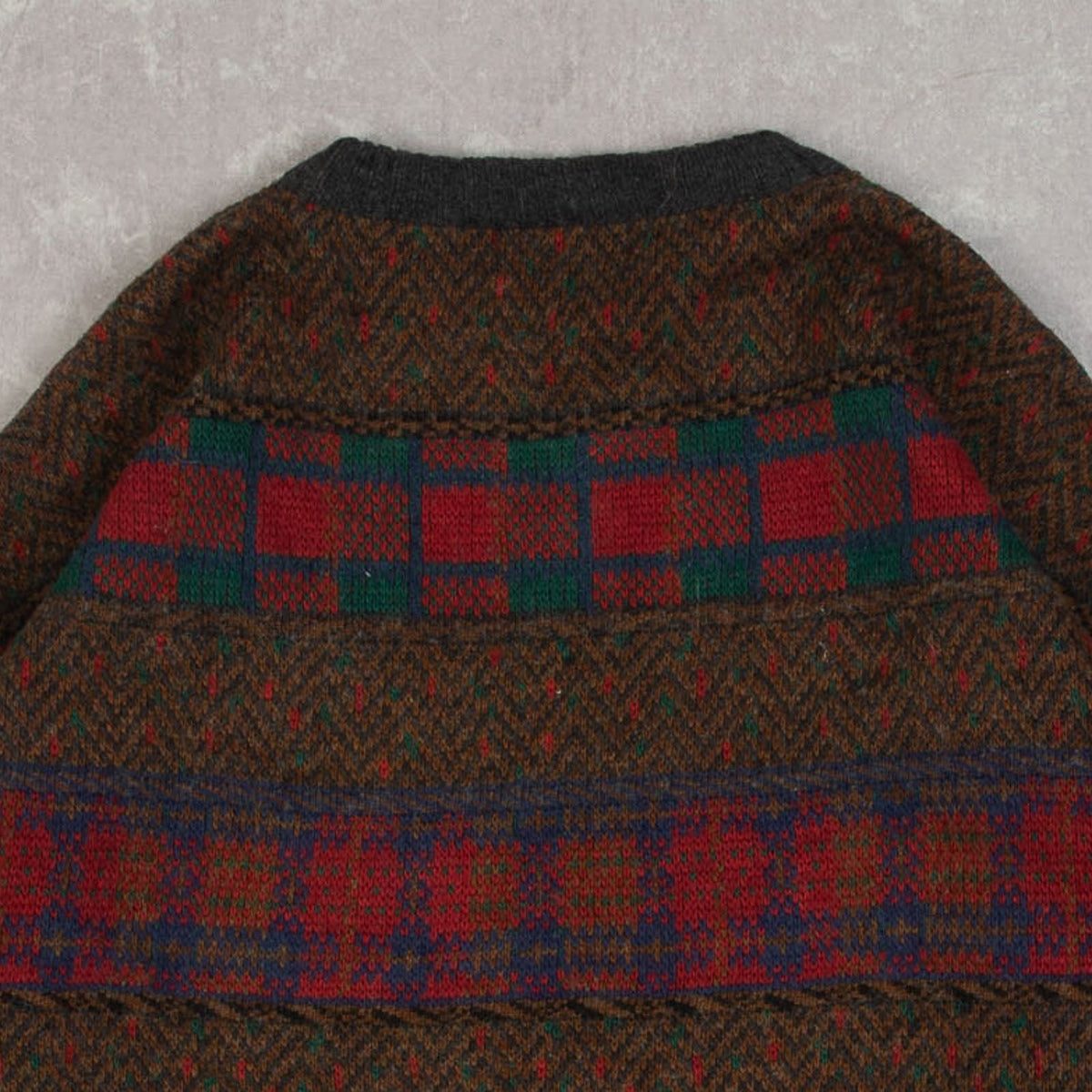 MEN'S VINTAGE 1990S CHECKED PATTERNED KNITTED JUMPER - LARGE