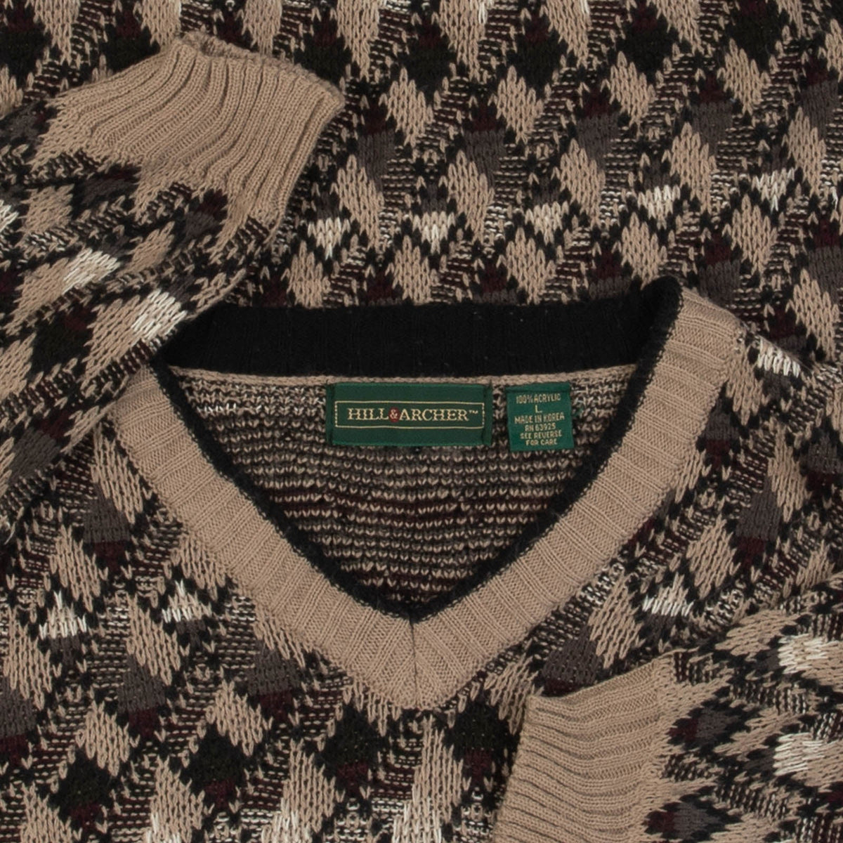 MEN'S VINTAGE 1990S PATTERNED V-NECK KNITTED JUMPER - LARGE