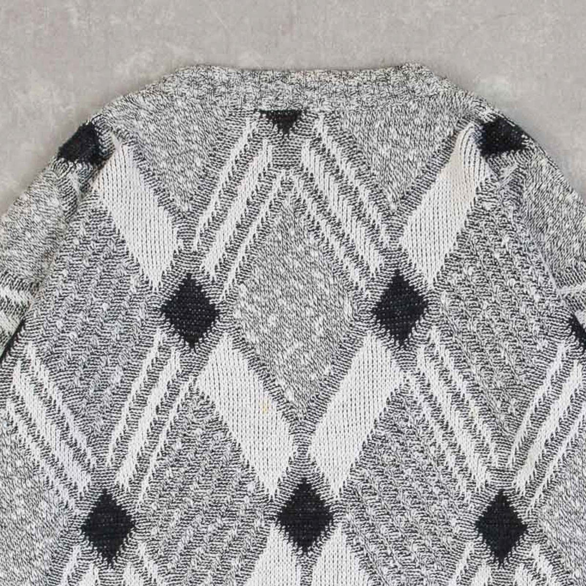 MEN'S VINTAGE 1980S STRUCTURED PATTERNED KNITTED JUMPER - X-LARGE