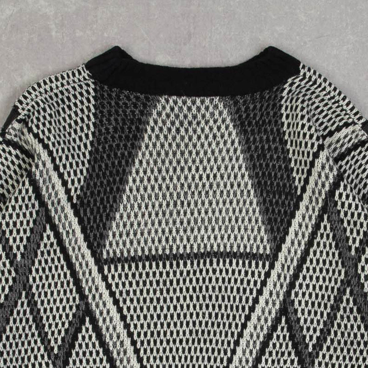 MEN'S VINTAGE 1990S PATTERNED LEATHER PATCH KNITTED JUMPER - X-LARGE