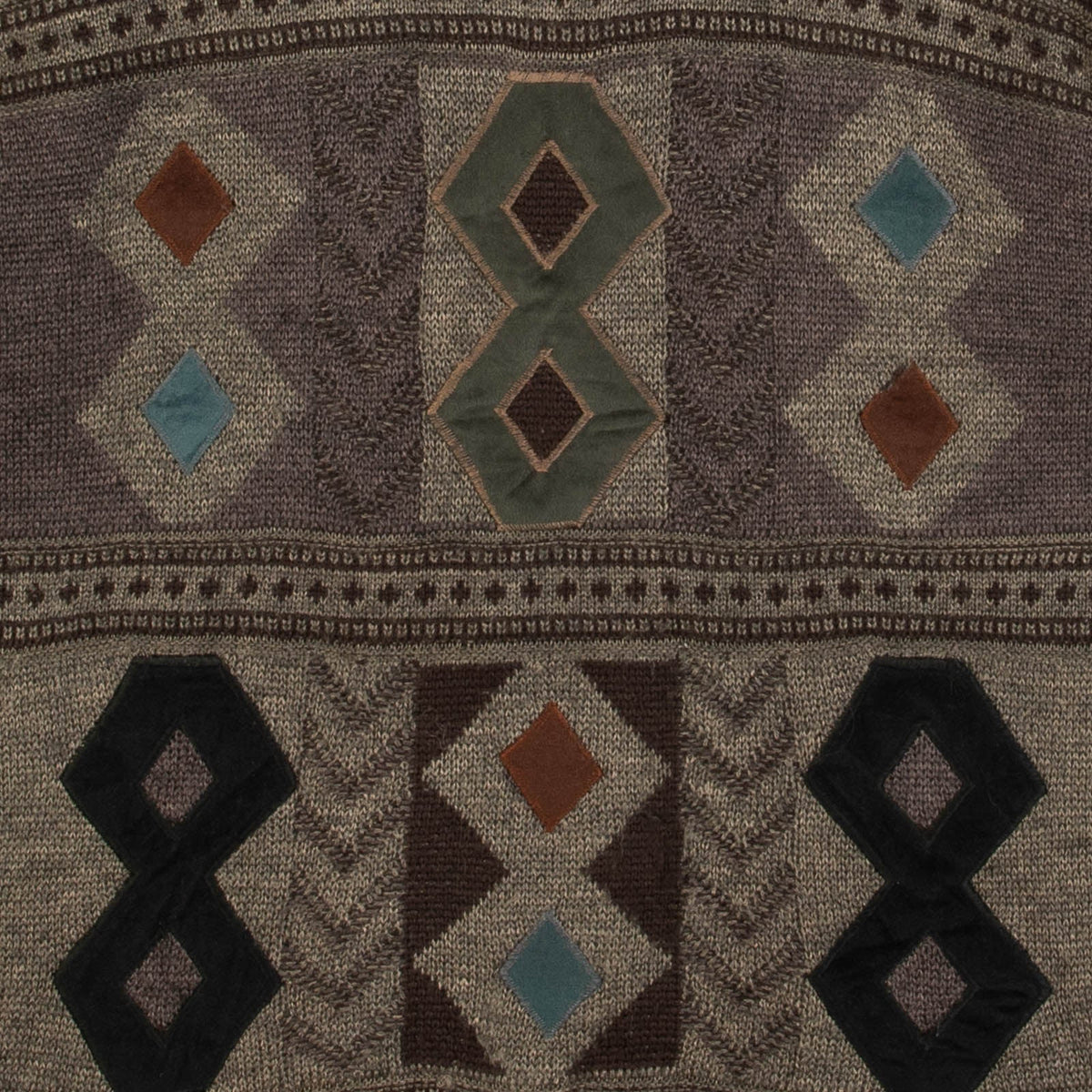 MEN'S VINTAGE 1980S FELT PATCH PATTERNED KNITTE JUMPER - MEDIUM