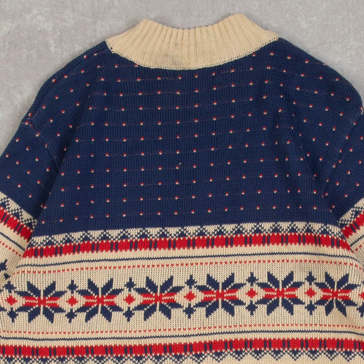 MEN'S VINTAGE 1990S PATTERNED KNITTED JUMPER - SMALL