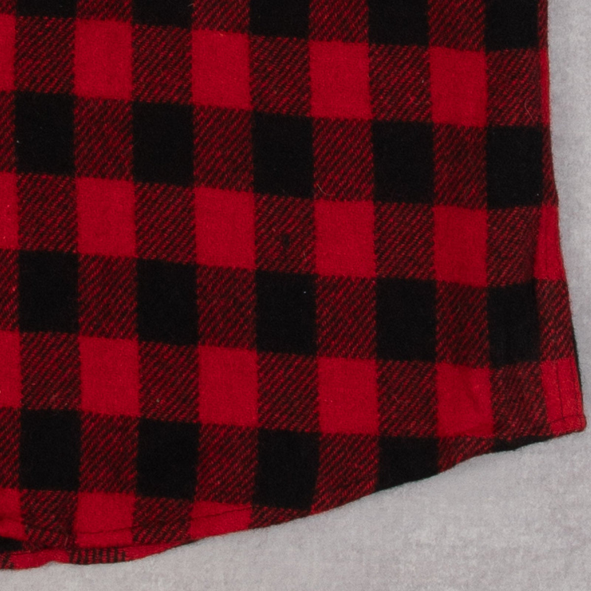 MEN'S VINTAGE 1980S WOOL CHECKED CPO SHIRT - LARGE