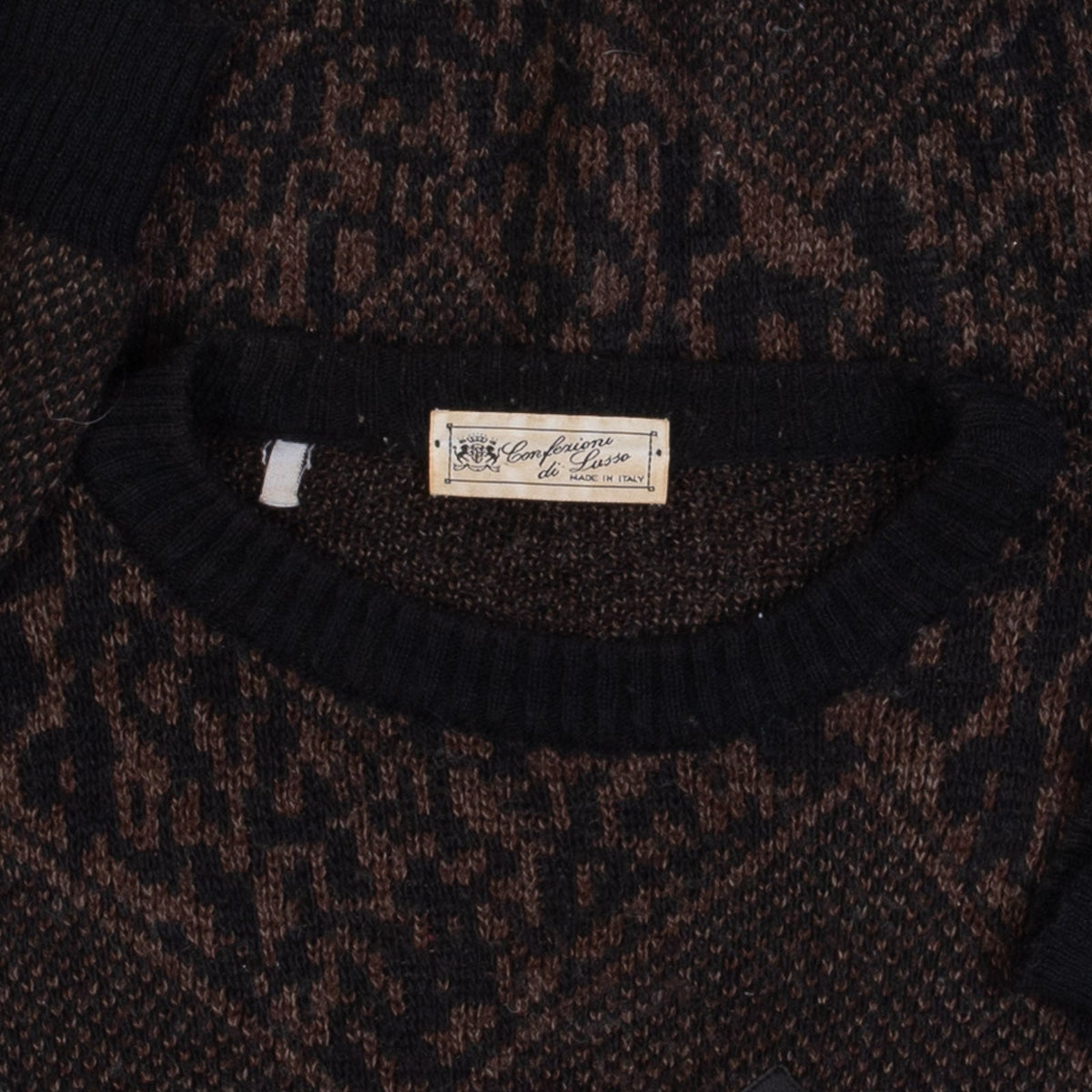 MEN'S VINTAGE 1980S LEATHER PATCH PATTERNED KNITTED JUMPER - LARGE