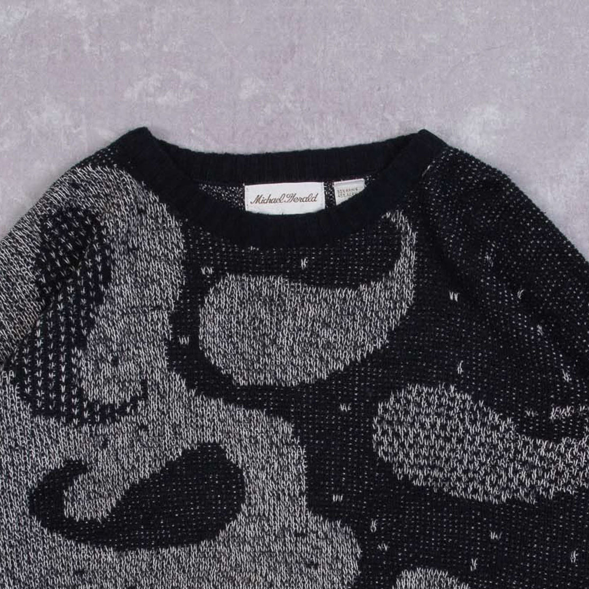 MEN'S VINTAGE 1990S PATTERNED KNITTED JUMPER - MEDIUM