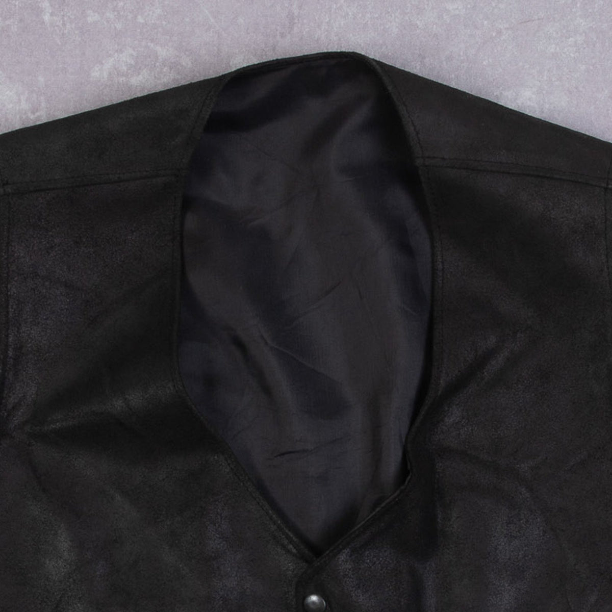 MEN'S VINTAGE 1990S LEATHER GILET VEST JACKET - X-LARGE