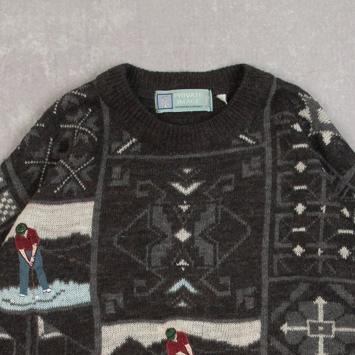 MEN'S VINTAGE 1980S PATTERNED GOLF KNITTED JUMPER - LARGE