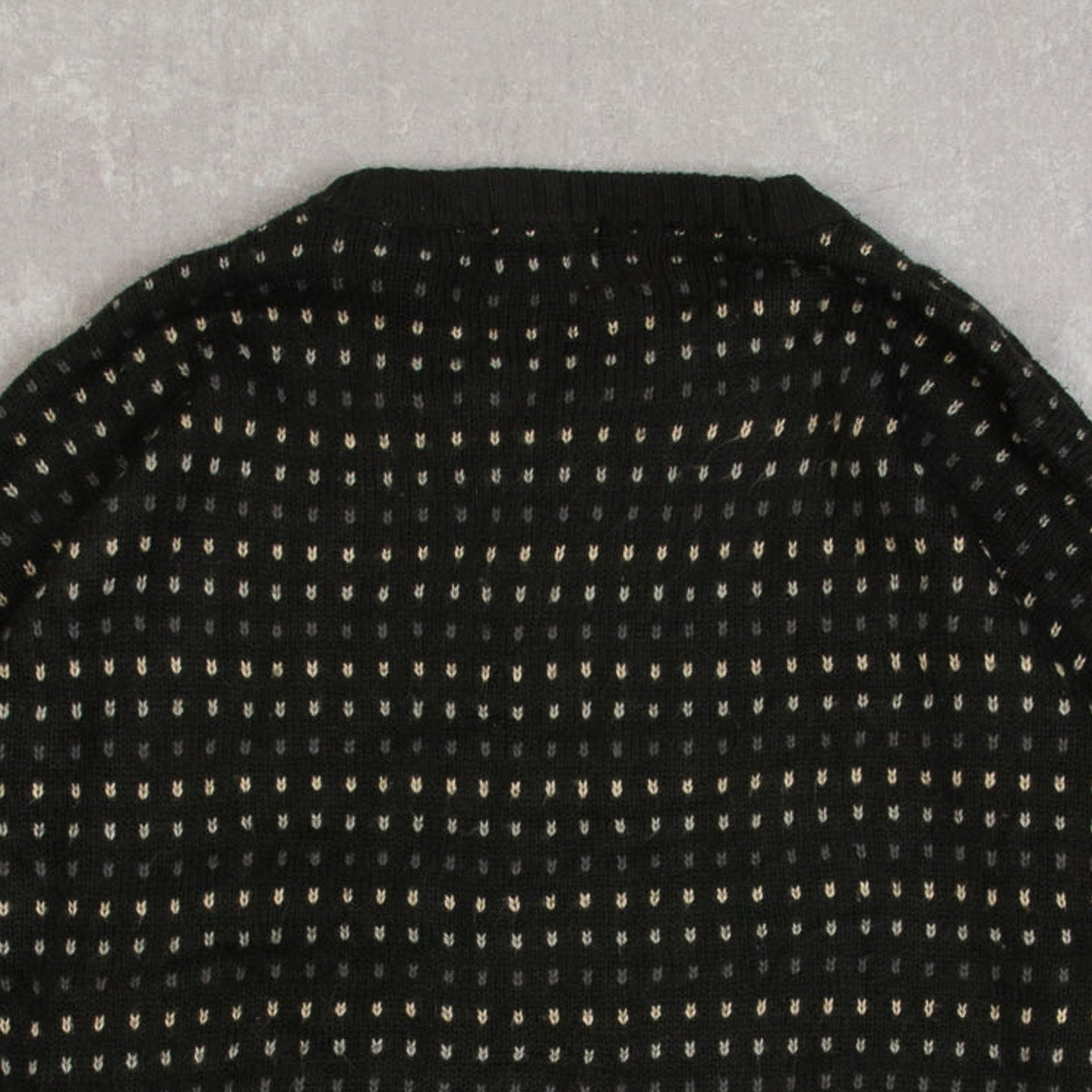 MEN'S VINTAGE 1990S DOTTED PATTERNED KNITTED JUMPER - X-LARGE