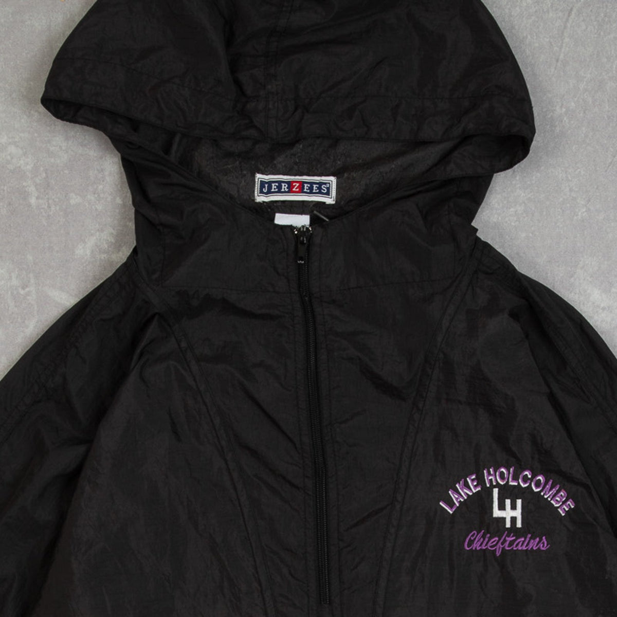 MEN'S VINTAGE 1990S CHIEFTAINS HOODED PULLOVER ANORAK JACKET - LARGE