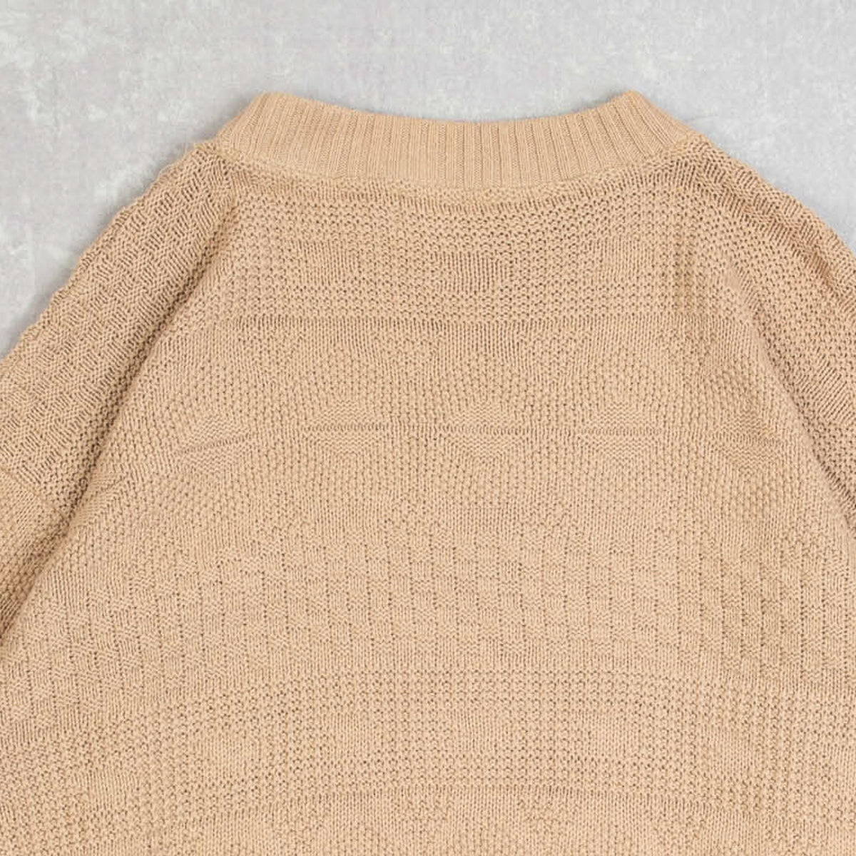 MEN'S VINTAGE 1980S STRUCTURED KNITTED JUMPER - SMALL