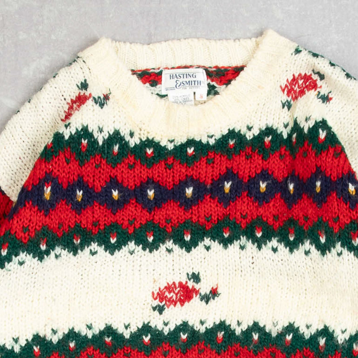 MEN'S VINTAGE 1980S PATTERNED HAND KNITTED JUMPER - SMALL