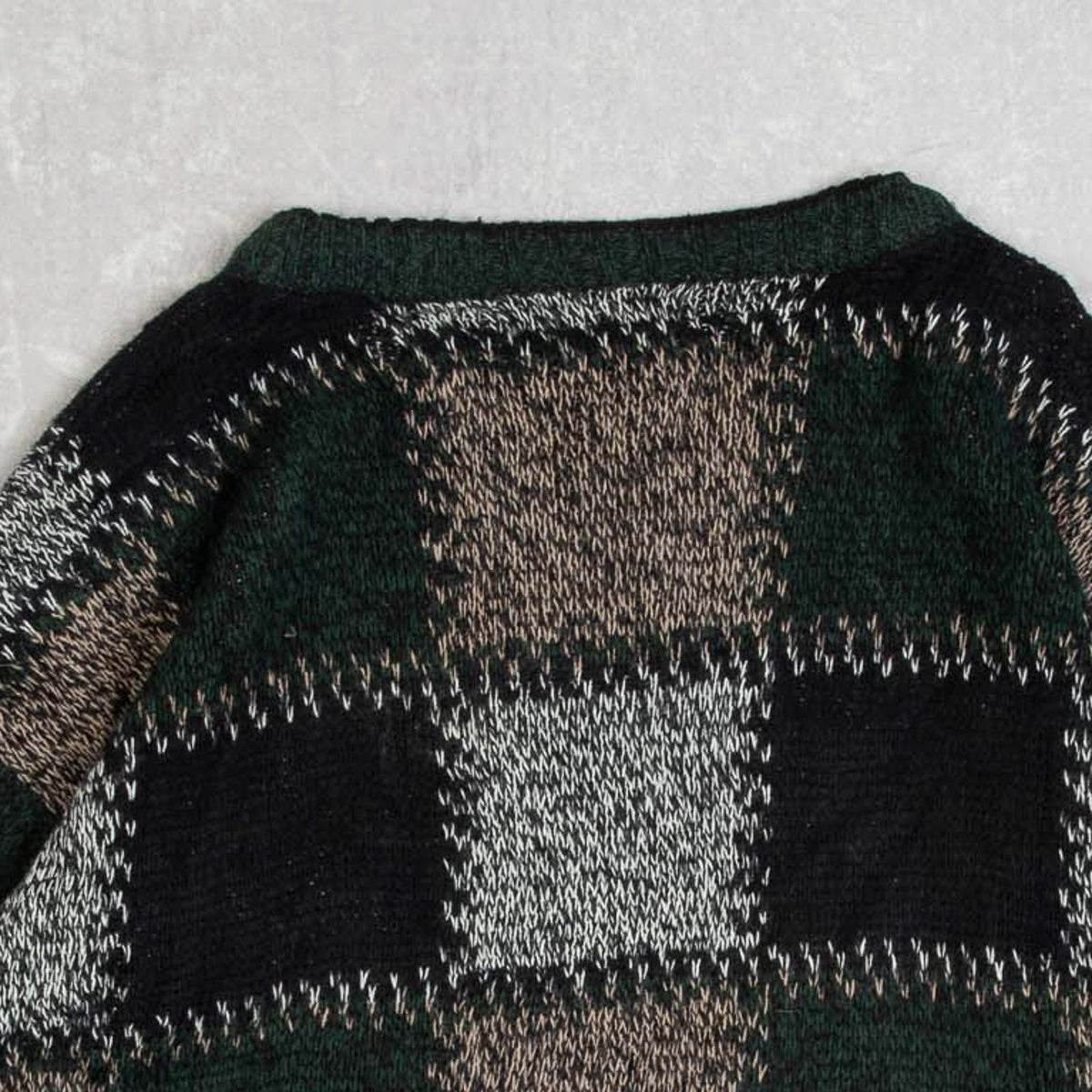 MEN'S VINTAGE 1990S CHECKERBOARD PATTERNED KNITTED JUMPER - MEDIUM