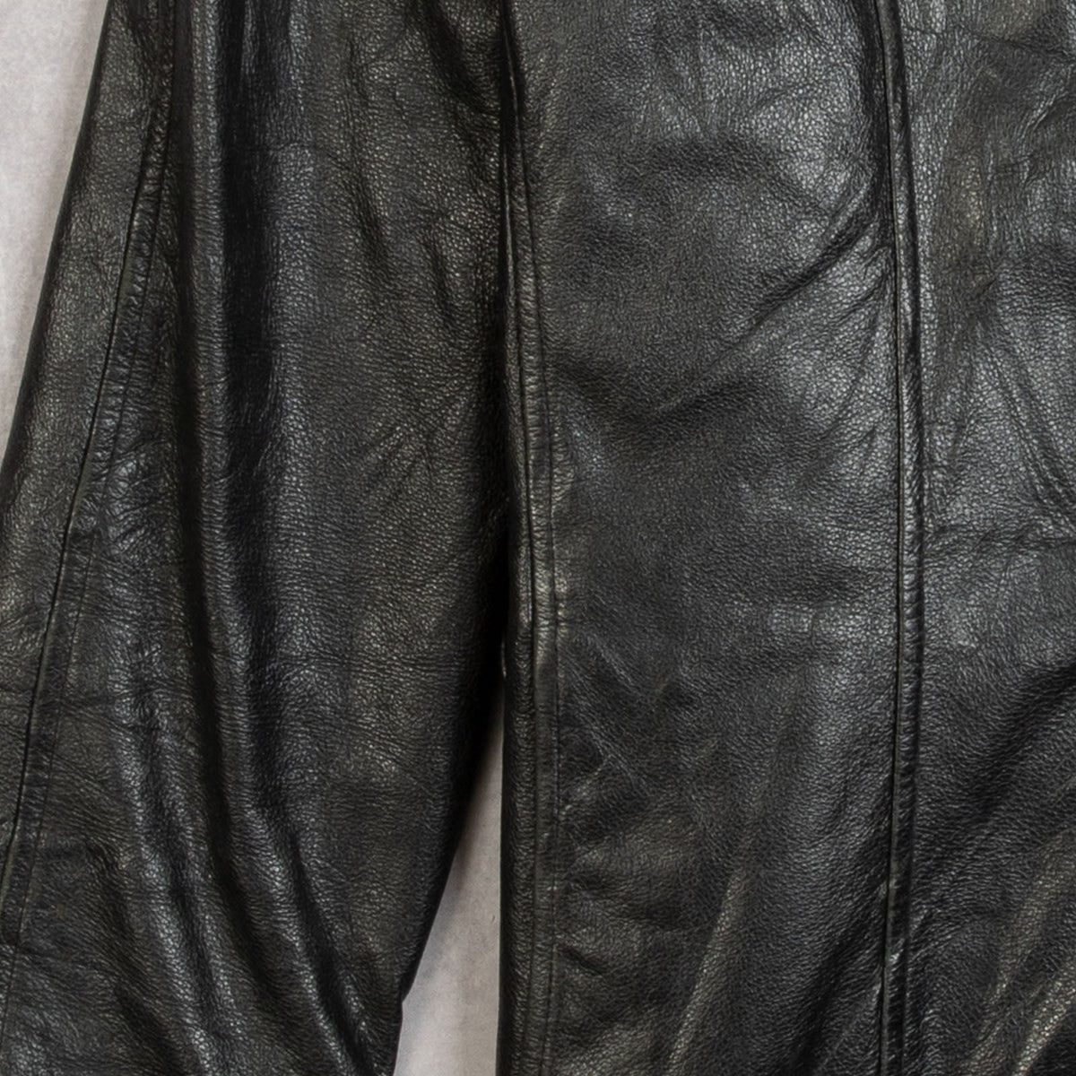 WOMEN'S VINTAGE 1990S LEATHER BELTED BIKER JACKET - MEDIUM