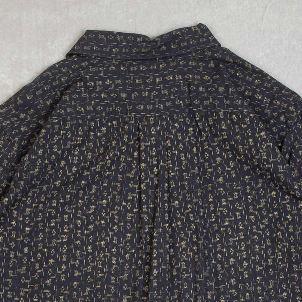 MEN'S VINTAGE CHAPS PATTERNED SHIRT - LARGE
