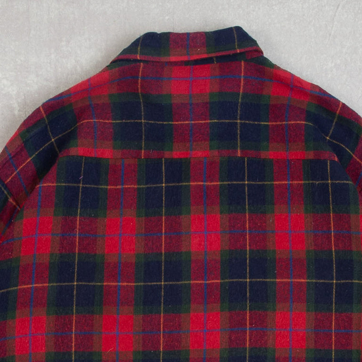 MEN'S VINTAGE 1990S WOOL STYLE CHECKED SHIRT - LARGE