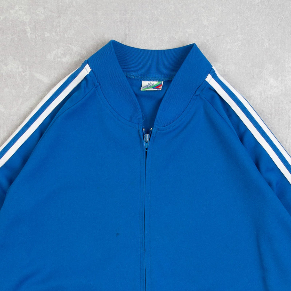 MEN'S VINTAGE 1990S STRIPED ARM FULL ZIP SPORTS SWEATSHIRT - LARGE