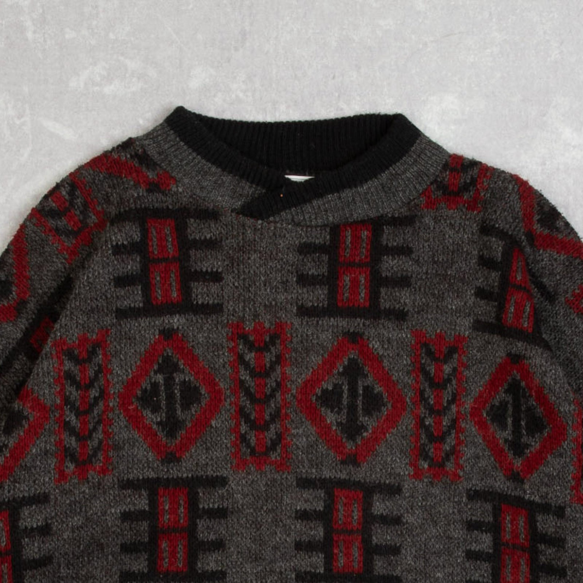 MEN'S VINTAGE 1980S PATTERNED KNITTED JUMPER - LARGE