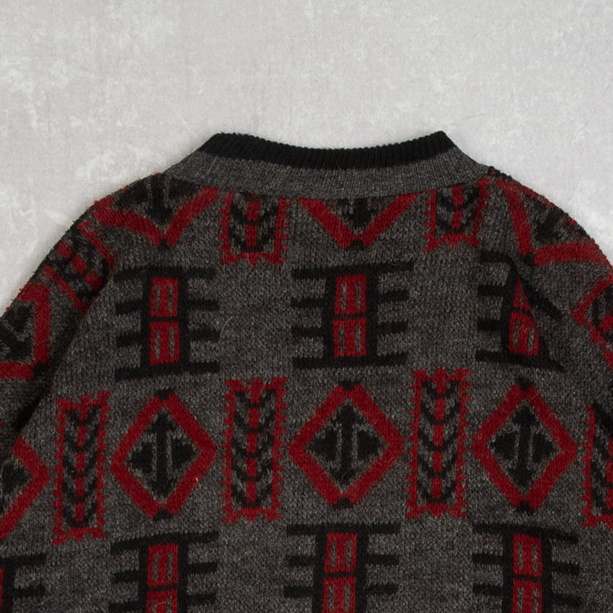 MEN'S VINTAGE 1980S PATTERNED KNITTED JUMPER - LARGE