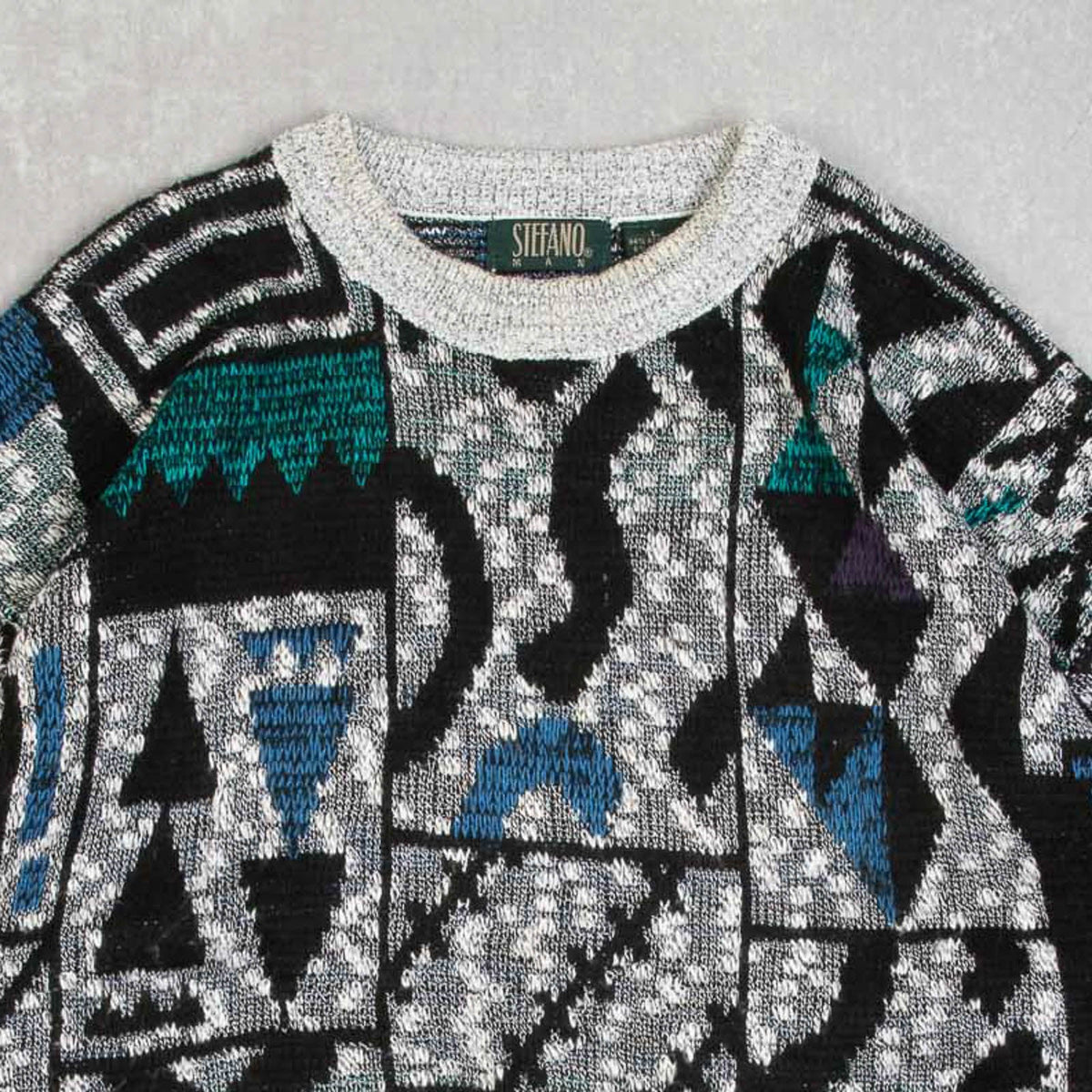 MEN'S VINTAGE 1990S PATTERNED KNITTED JUMPER - LARGE