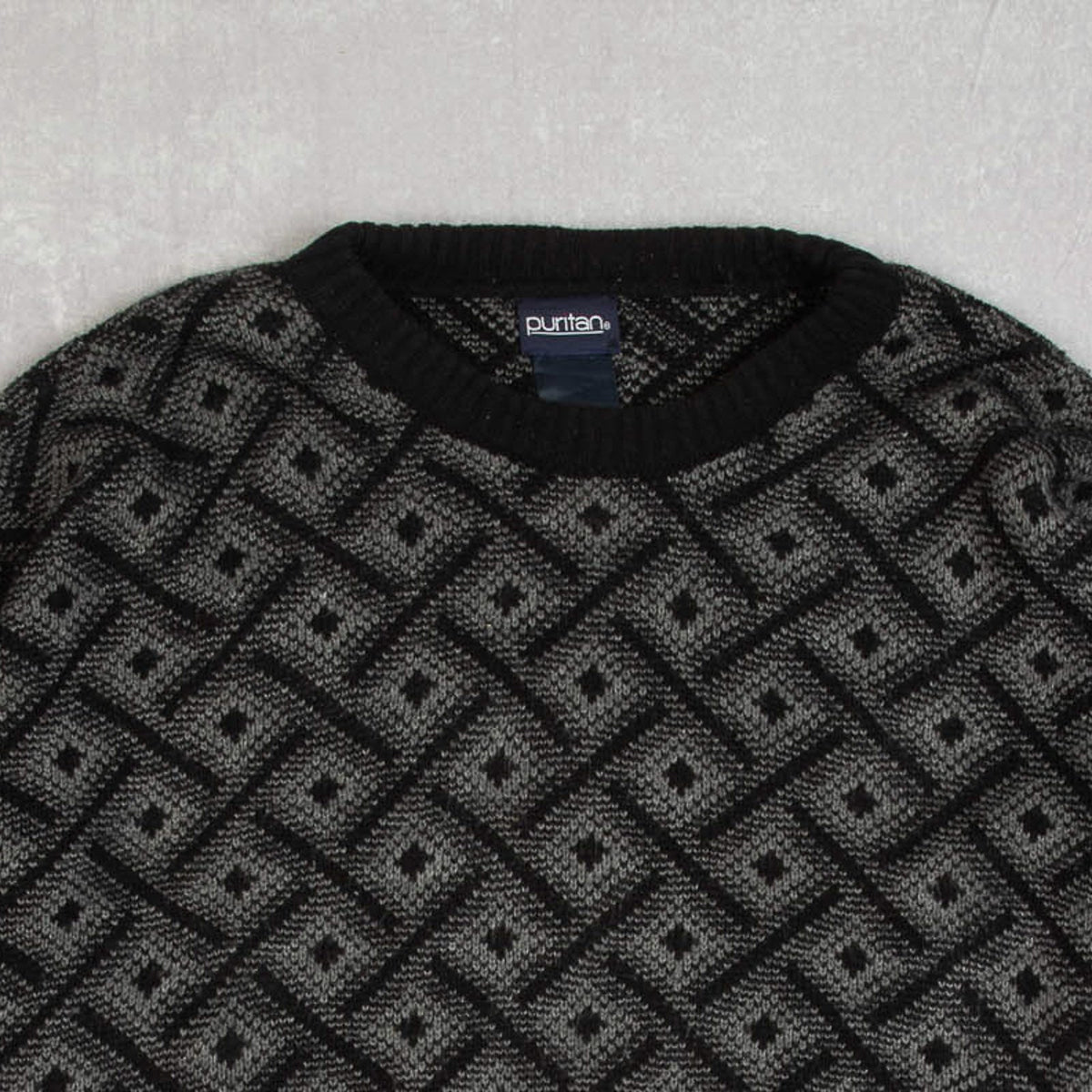 MEN'S VINTAGE 1990S PATTERNED KNITTED JUMPER - X-LARGE