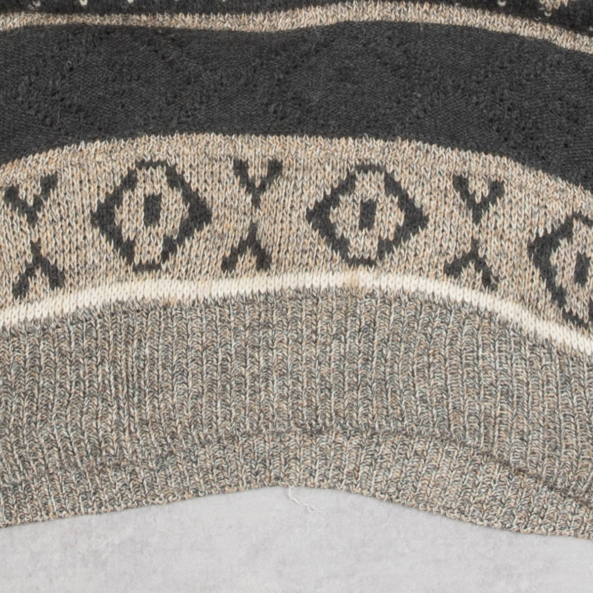MEN'S VINTAGE 1980S STRUCTURED PATTERNED KNITTED JUMPER - MEDIUM