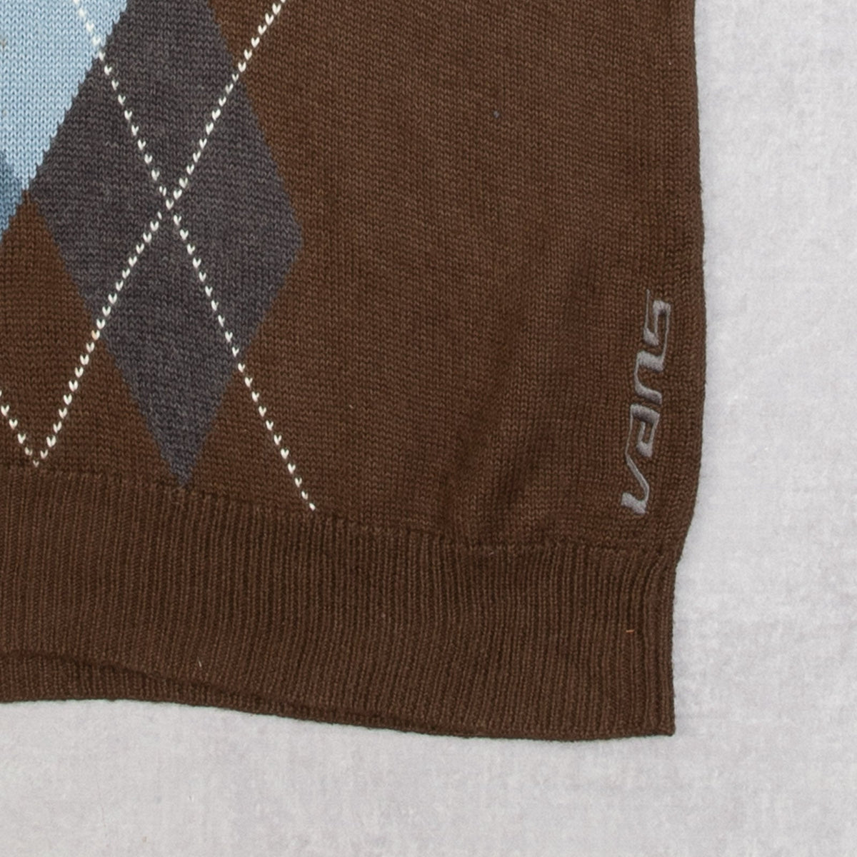 MEN'S VINTAGE 1990S VANS ARGYLE PATTERNED KNITTED JUMPER - LARGE