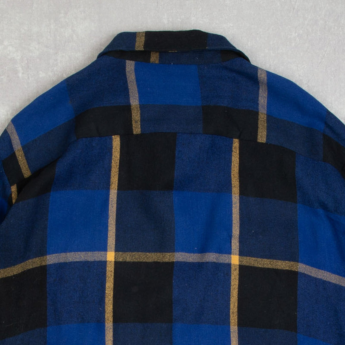 MEN'S VINTAGE 1990S CHECKED WOOL STYLE FLANNEL SHIRT - X-LARGE