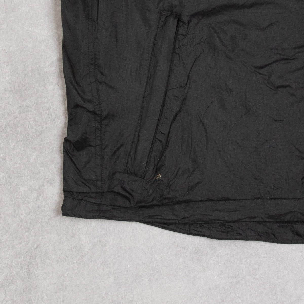 MEN'S VINTAGE 1990S EDDIE BAUER LIGHTWEIGHT GILET JACKET - MEDIUM