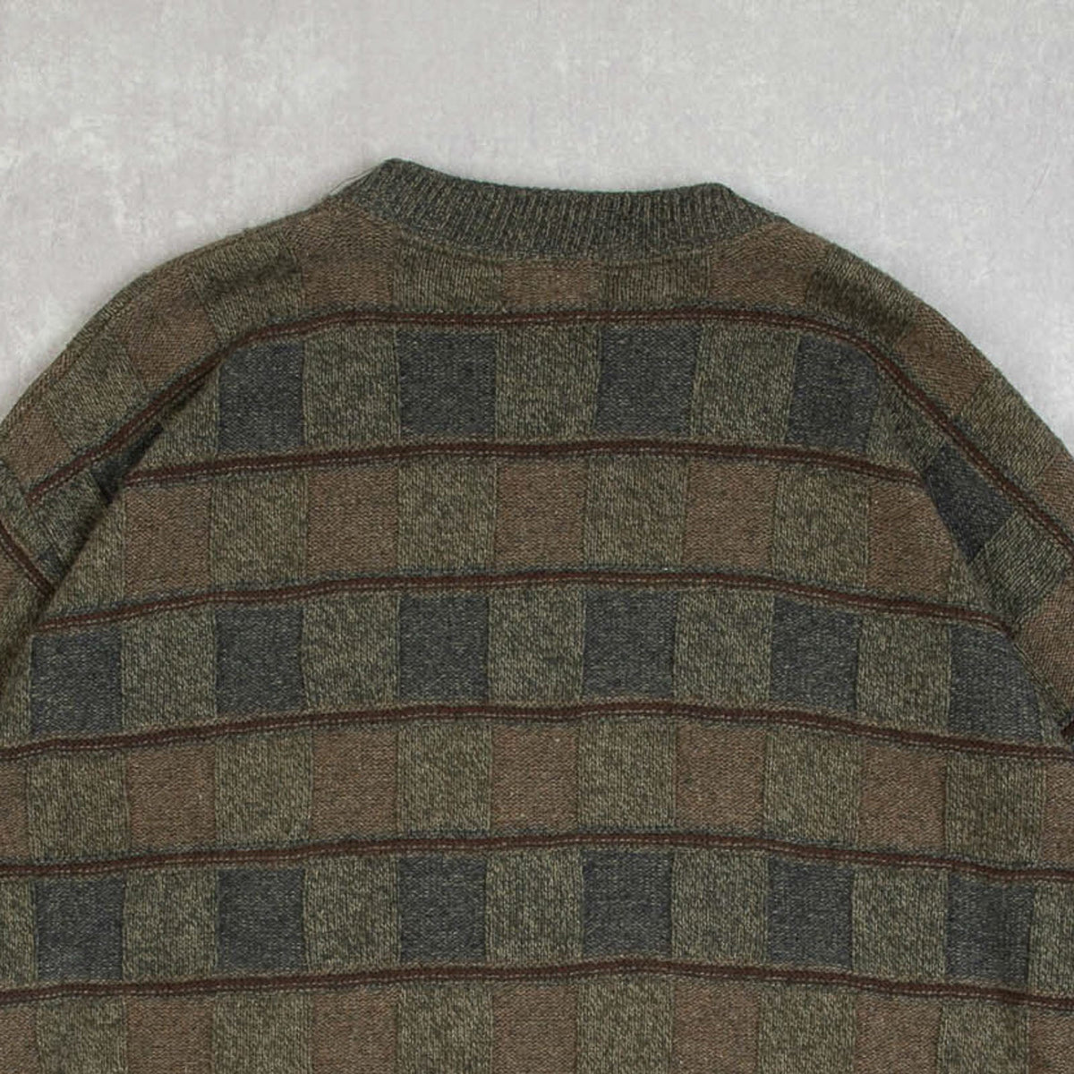 MEN'S VINTAGE 1990S STRUCTURED CHECKERBOARD KNITTED JUMPER - X-LARGE
