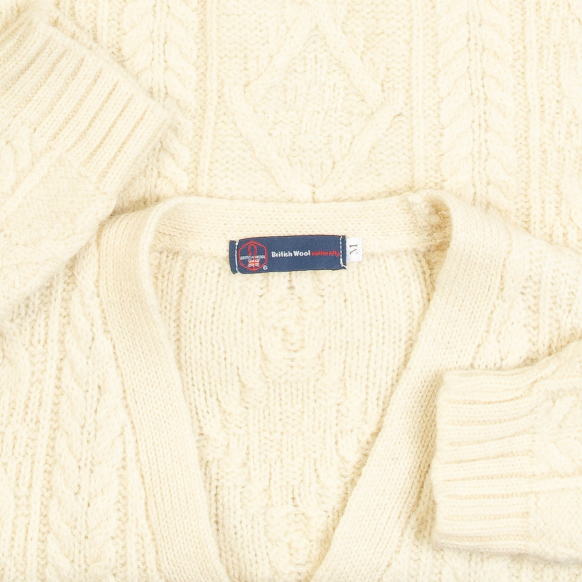 MEN'S VINTAGE 1990S STRUCTURED ARAN KNITTED CARDIGAN - MEDIUM