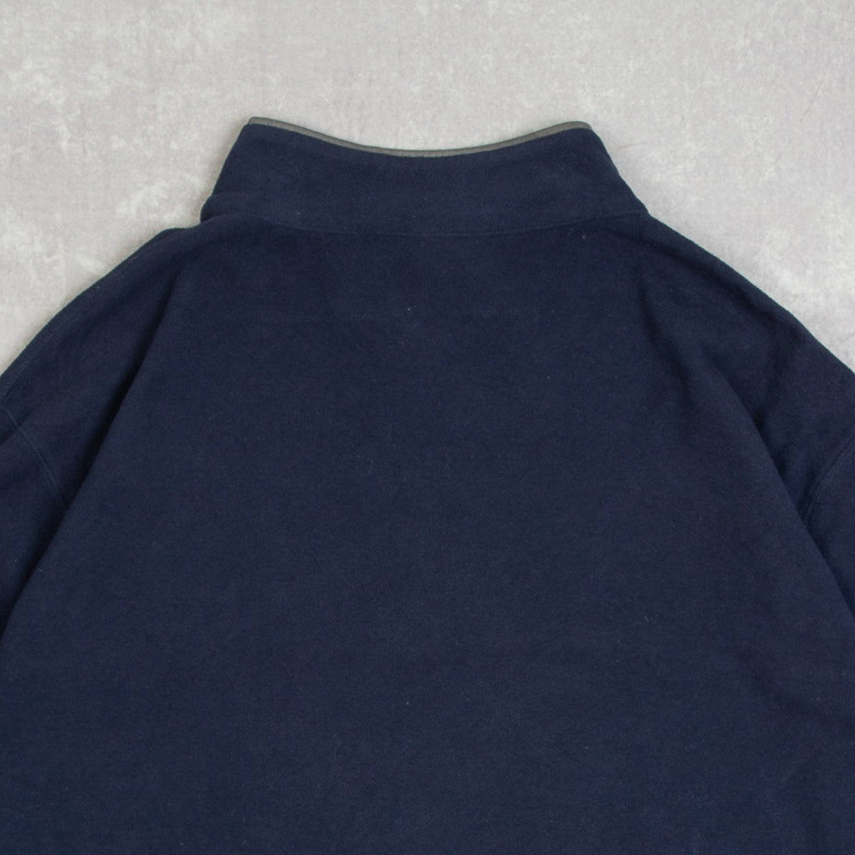 MEN'S VINTAGE 2000S NEW ENGLAND PATRIOTS QUARTER ZIP FLEECE - X-LARGE