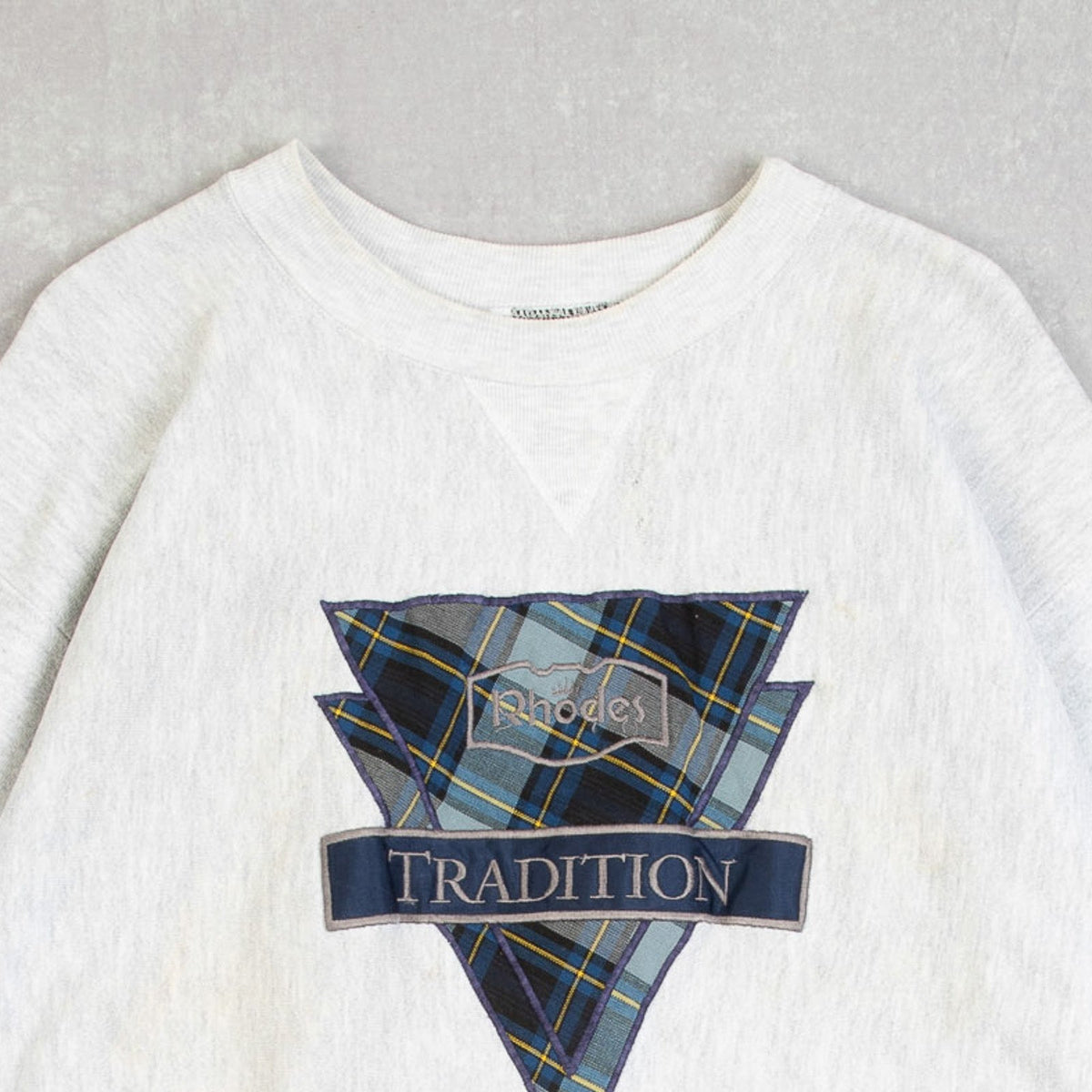MEN'S VINTAGE 1990S RHODES TRADITION SWEATSHIRT - X-LARGE