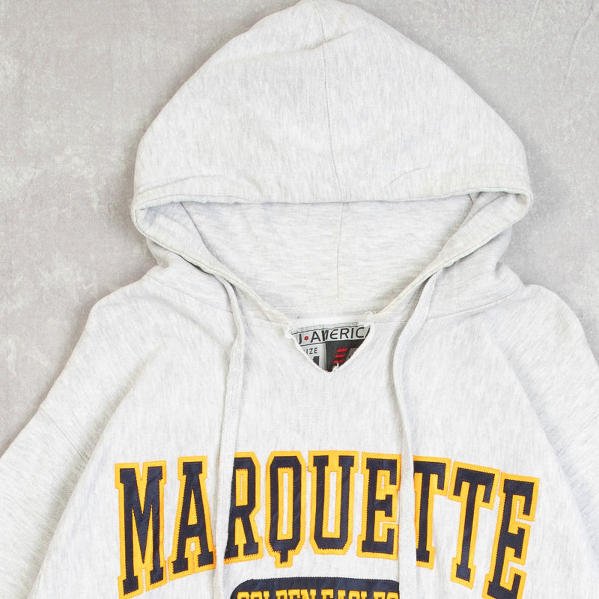 MEN'S VINTAGE 1990S MARQUETTE GOLDEN EAGLES HOODED SWEATSHIRT - MEDIUM