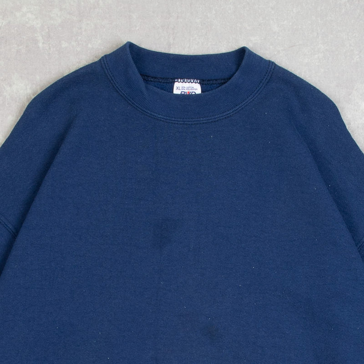 MEN'S VINTAGE 1990S BLANK SWEATSHIRT - X-LARGE