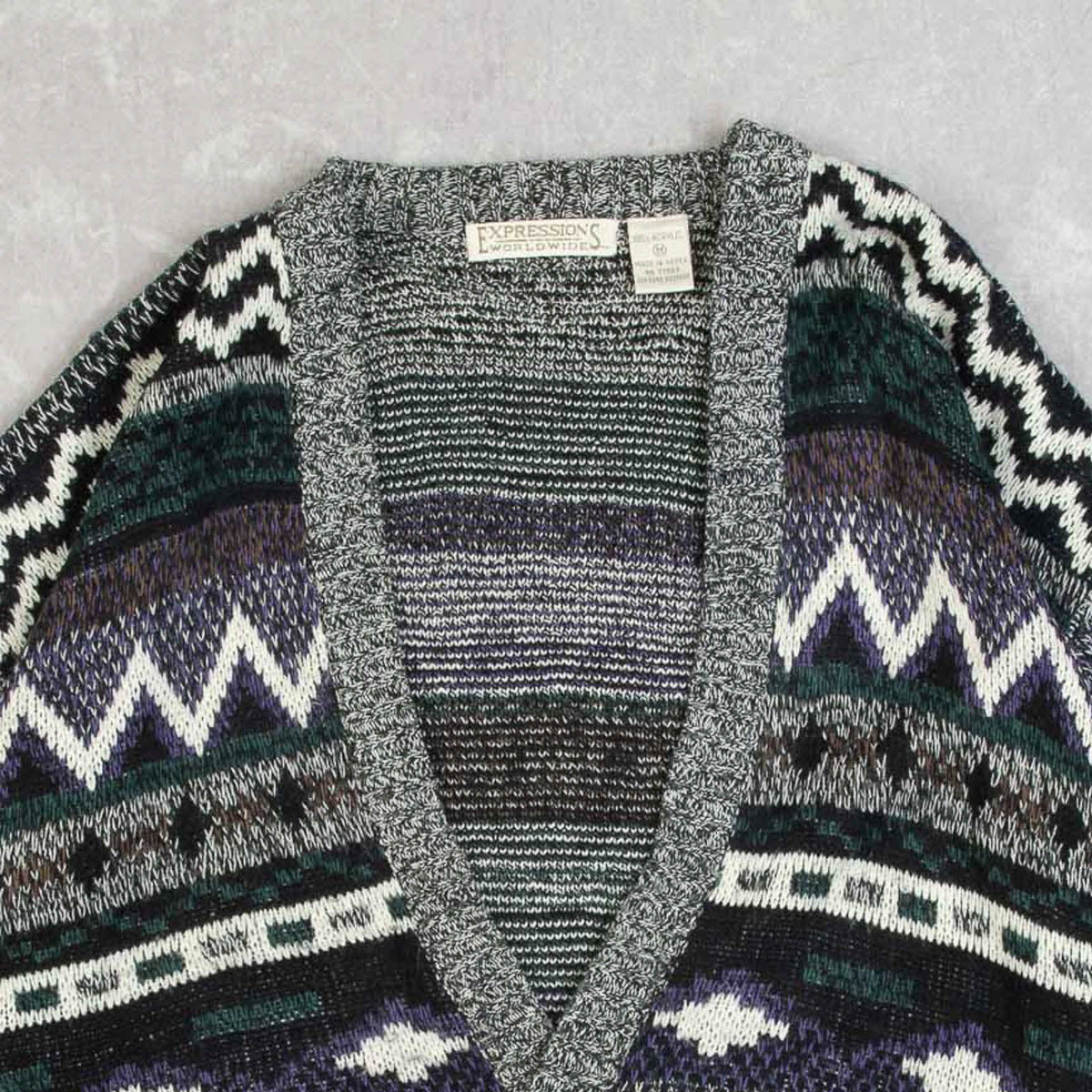 MEN'S VINTAGE 1990S PATTERNED KNITTED CARDIGAN - MEDIUM