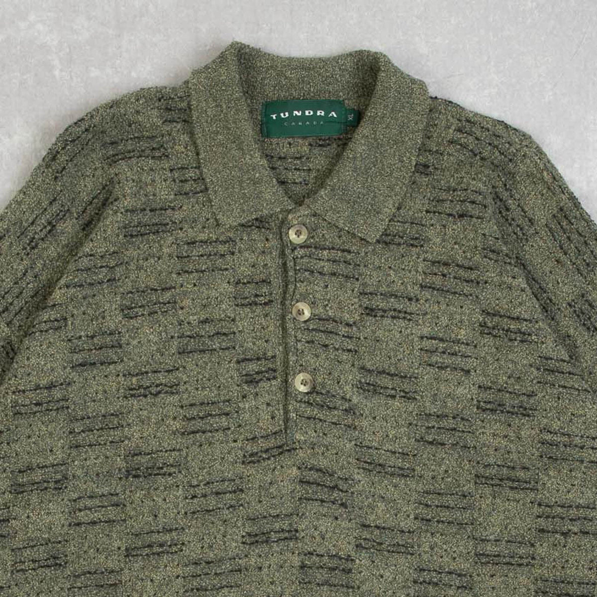 MEN'S VINTAGE 1980S PATTERNED KNITTED POLO JUMPER - X-LARGE