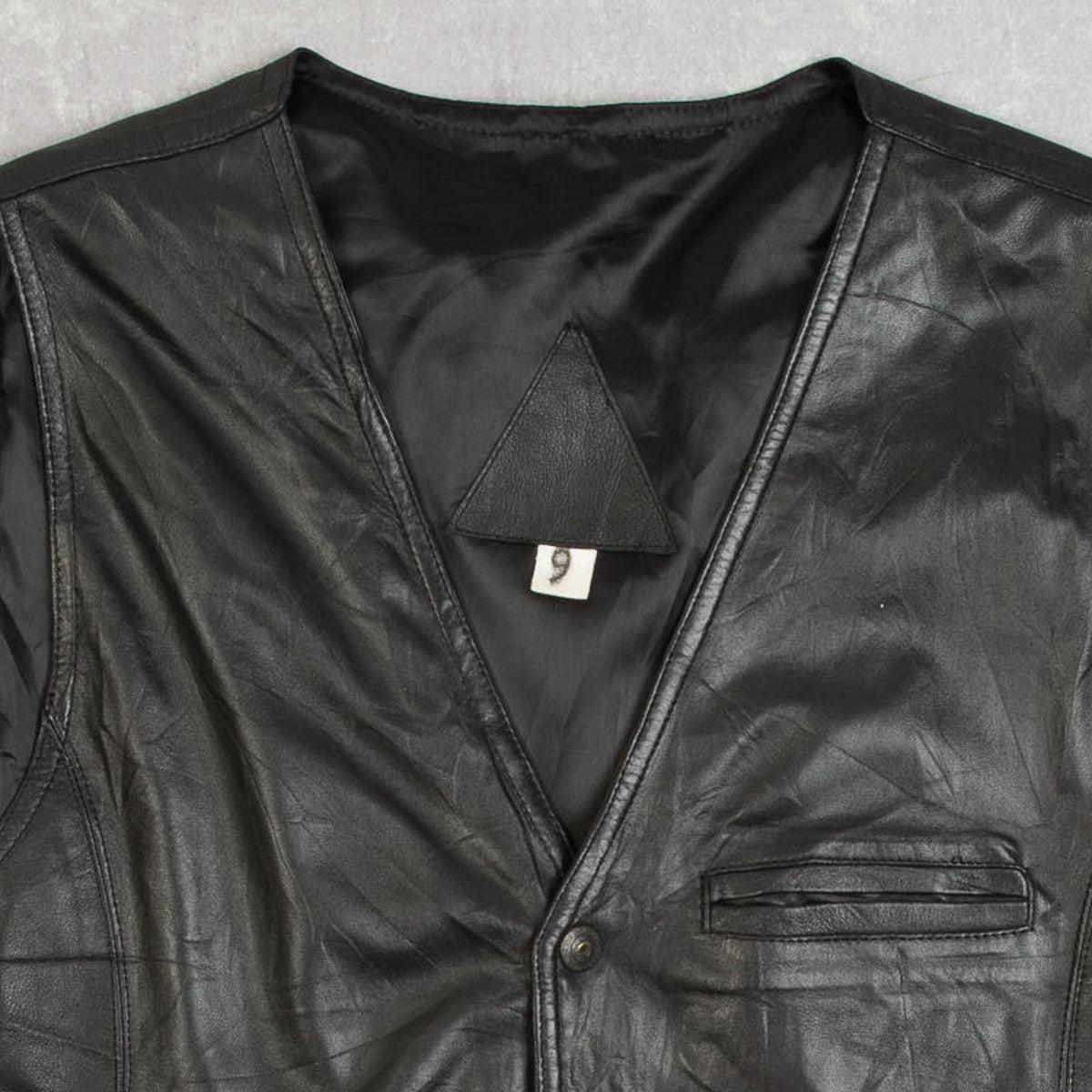 MEN'S VINTAGE 1990S LEATHER GILET JACKET - MEDIUM