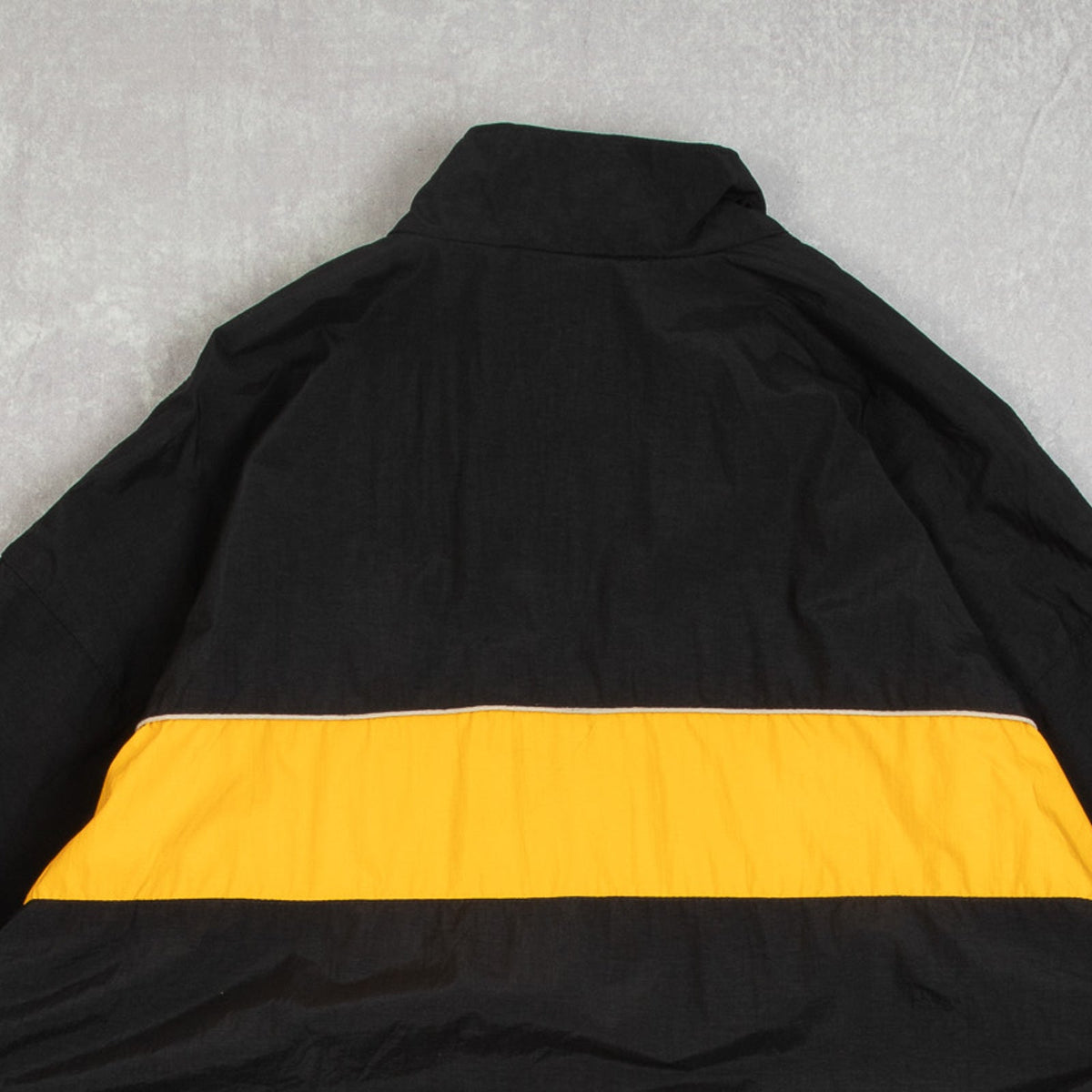 MEN'S VINTAGE 1990S ARMY FULL ZIP WINDBREAKER JACKET - MEDIUM